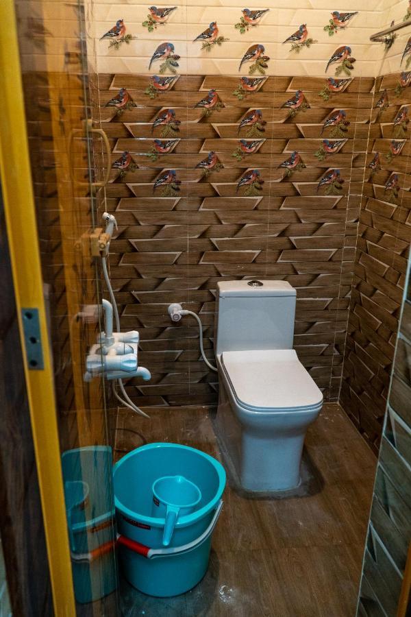 Lakshmi Paradise Lodge A/C Pollāchi エクステリア 写真